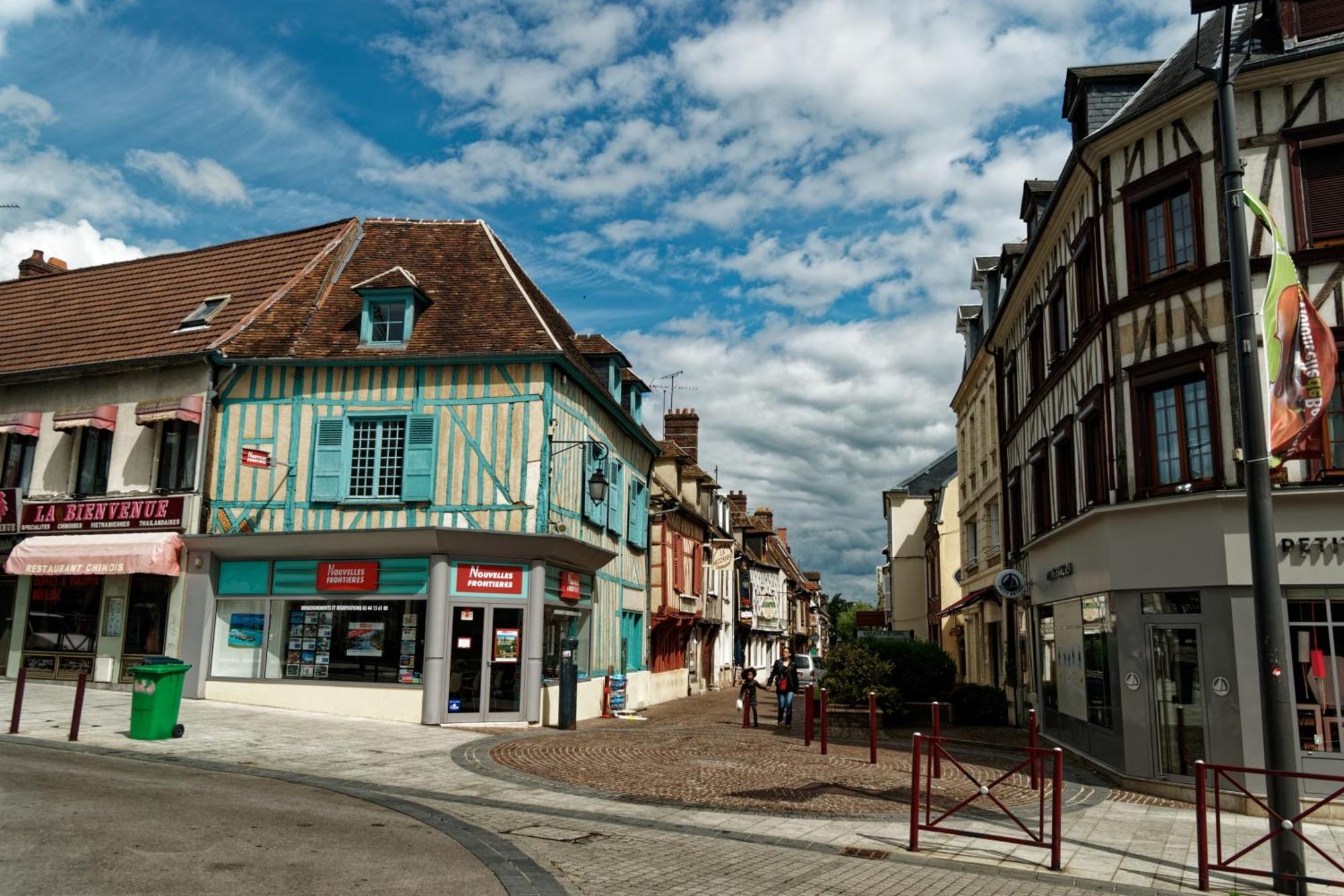Duplex Cosy Avec Netflix & Amazon Prime Leilighet Beauvais Eksteriør bilde